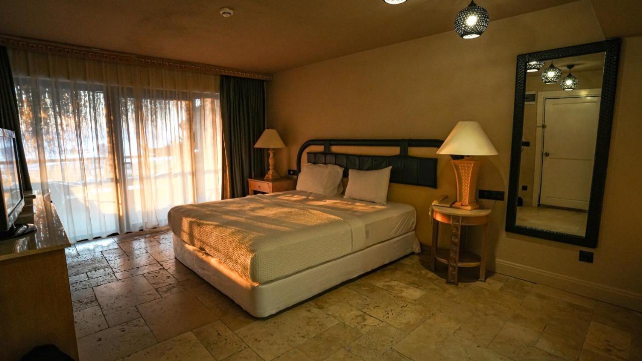 Maja Luxury Cesme Hotel Exterior photo